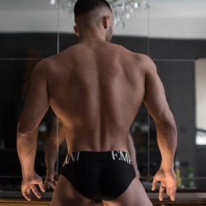 Nick Giovane Amante Passionale